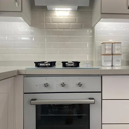 Comfortable, Stylish, Centrally Located