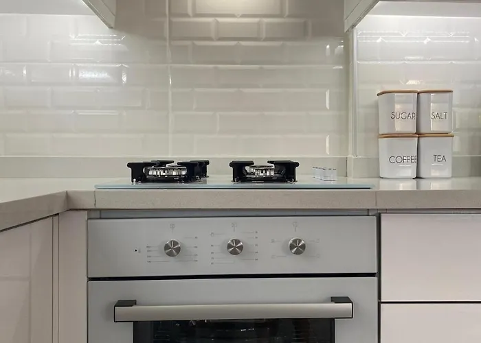 Comfortable, Stylish, Centrally Located