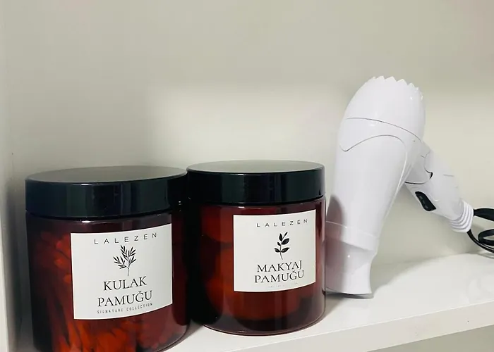 Comfortable, Stylish, Centrally Located