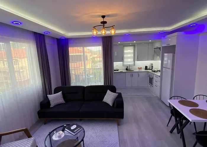 Comfortable, Stylish, Centrally Located *