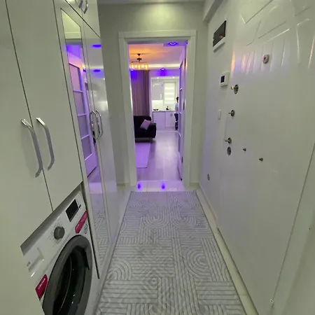דירה Comfortable, Stylish, Centrally Located דלמן
